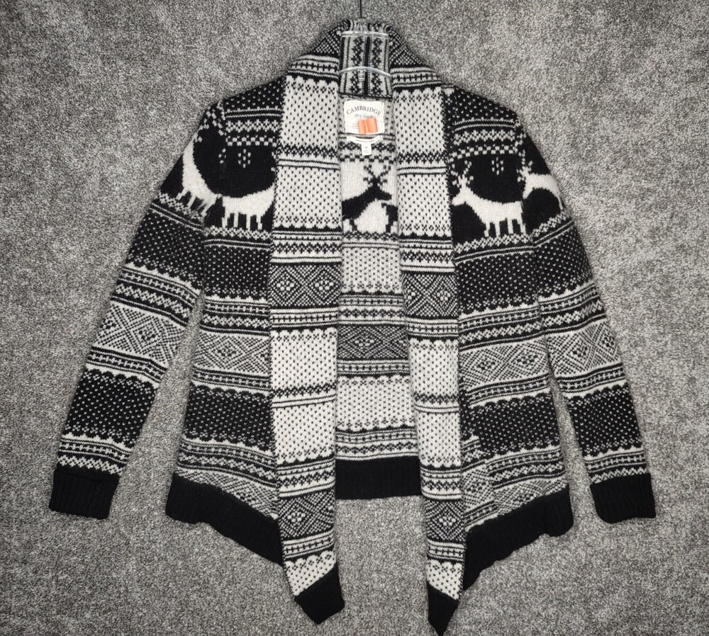 Cambridge Dry Goods Sweater Womens Medium Cardigan Lamb's Wool Blend Deer Winter